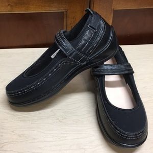 Ortho Feet Orthopedic Shoes for Wide Feet